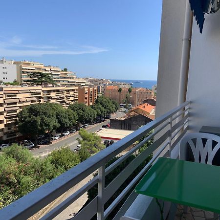 T2 A Proximite Des Plages Cannes Luaran gambar